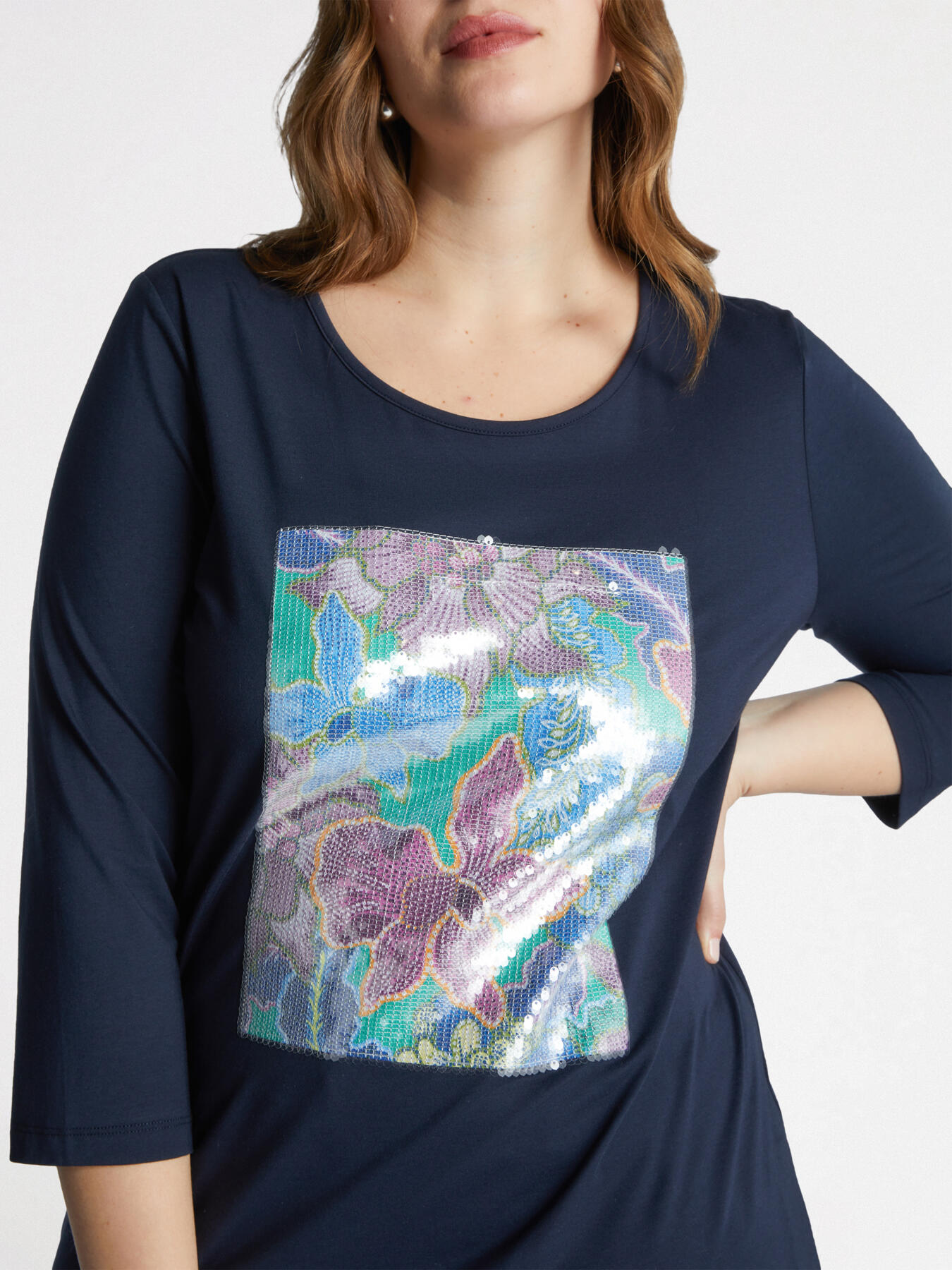 T-shirt con stampa floreale e paillettes image number 3