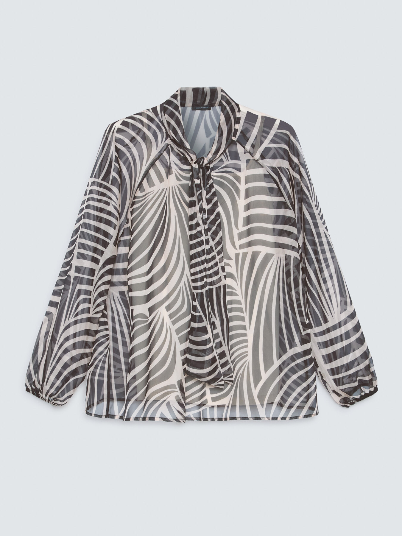 Blusa in georgette con stampa e fiocco image number 4