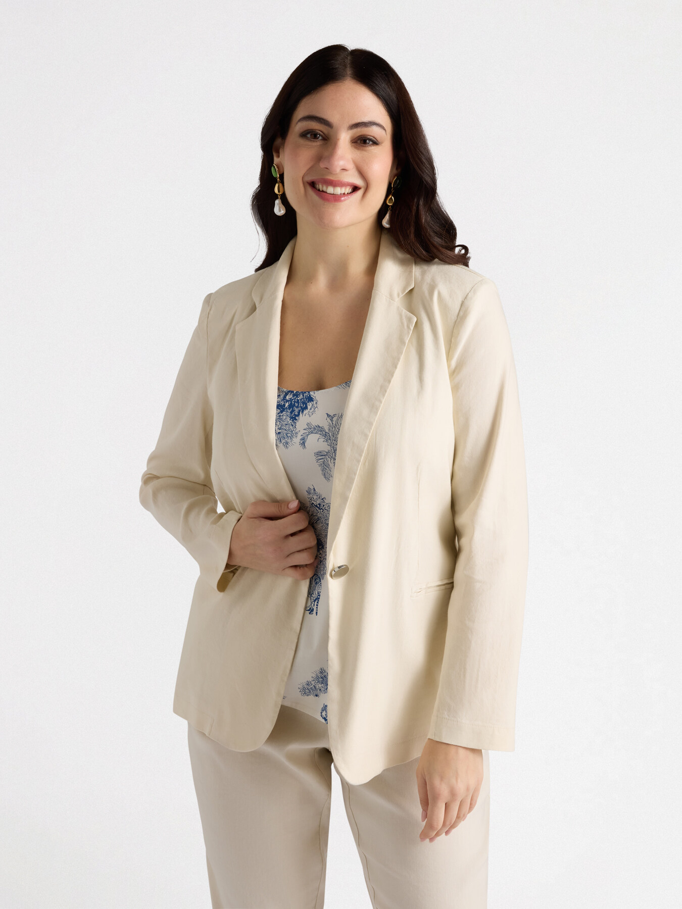 Blazer en mezcla de lino el&aacute;stico image number 0