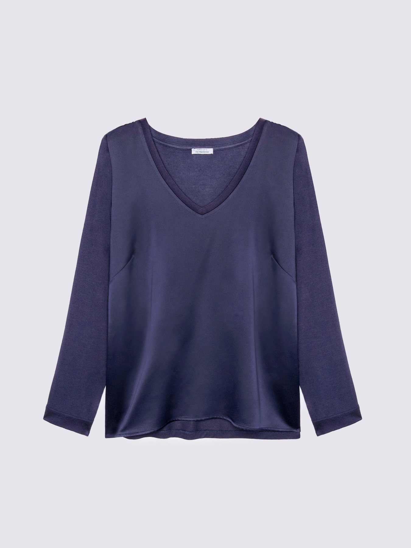 V-Ausschnitt-T-Shirt aus zwei Stoffen image number 4