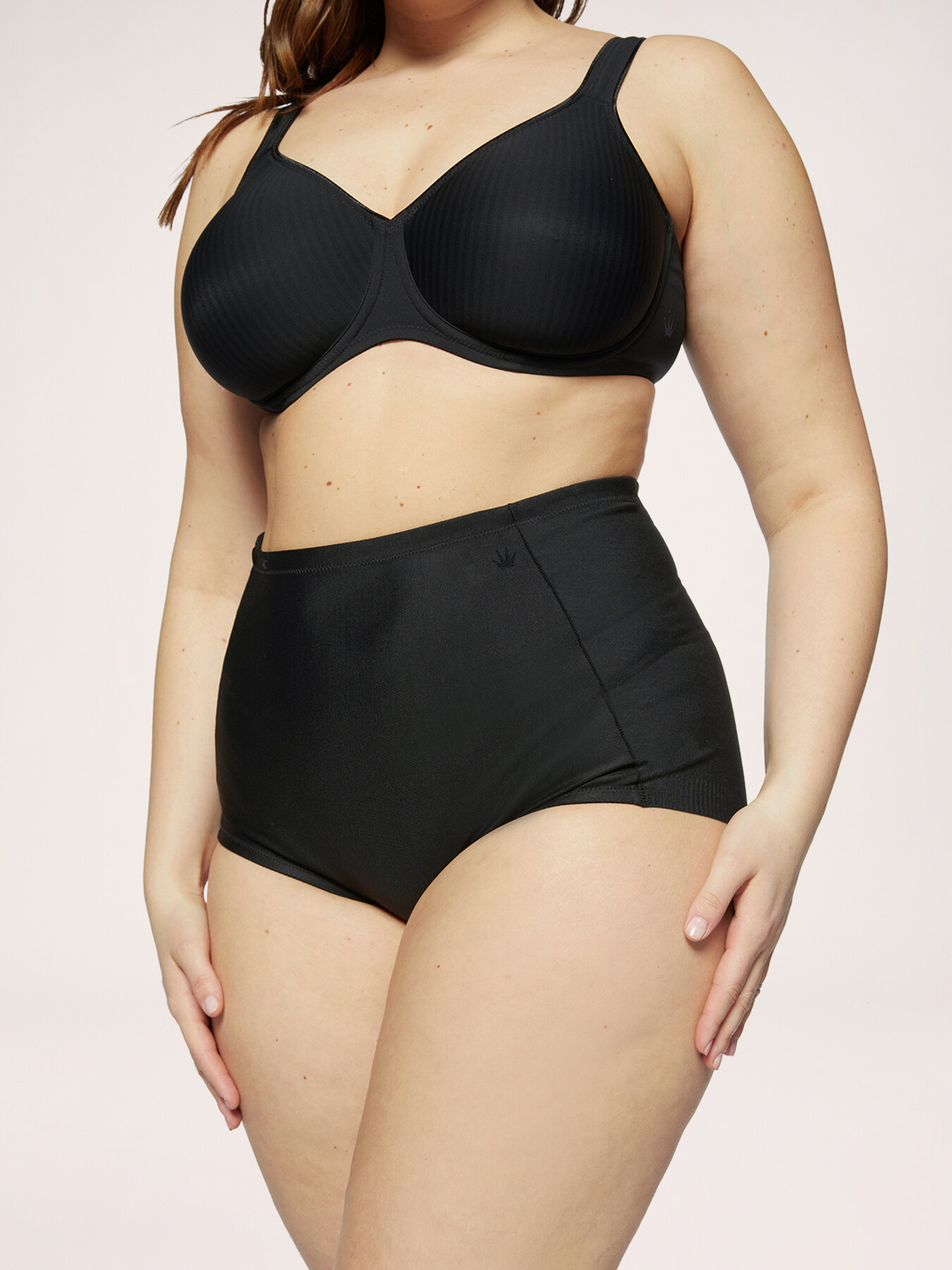 Slip Triumph taille haute gainant image number 2