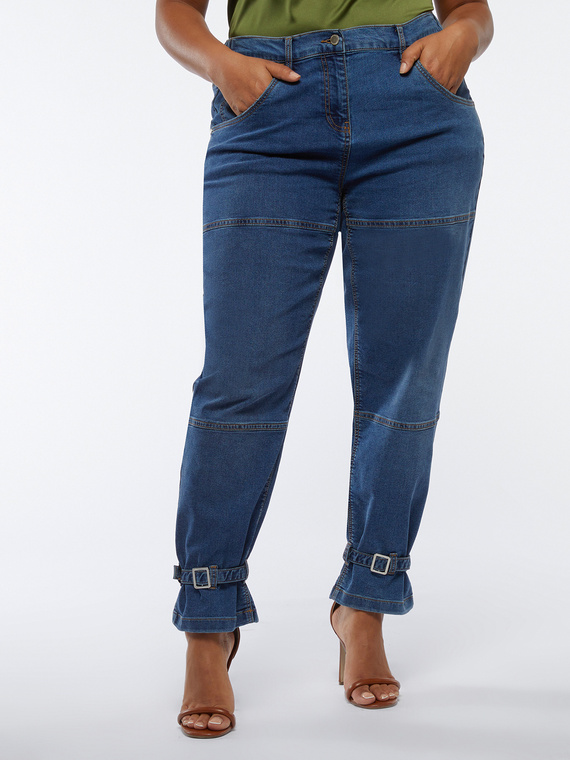 Cargo jeans with straps at the hem