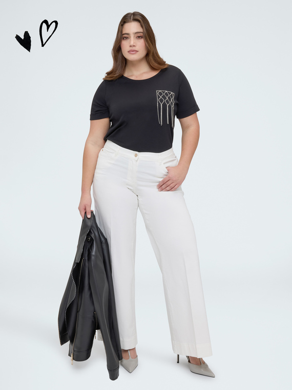 Camiseta de algod&oacute;n con bolsillo decorado