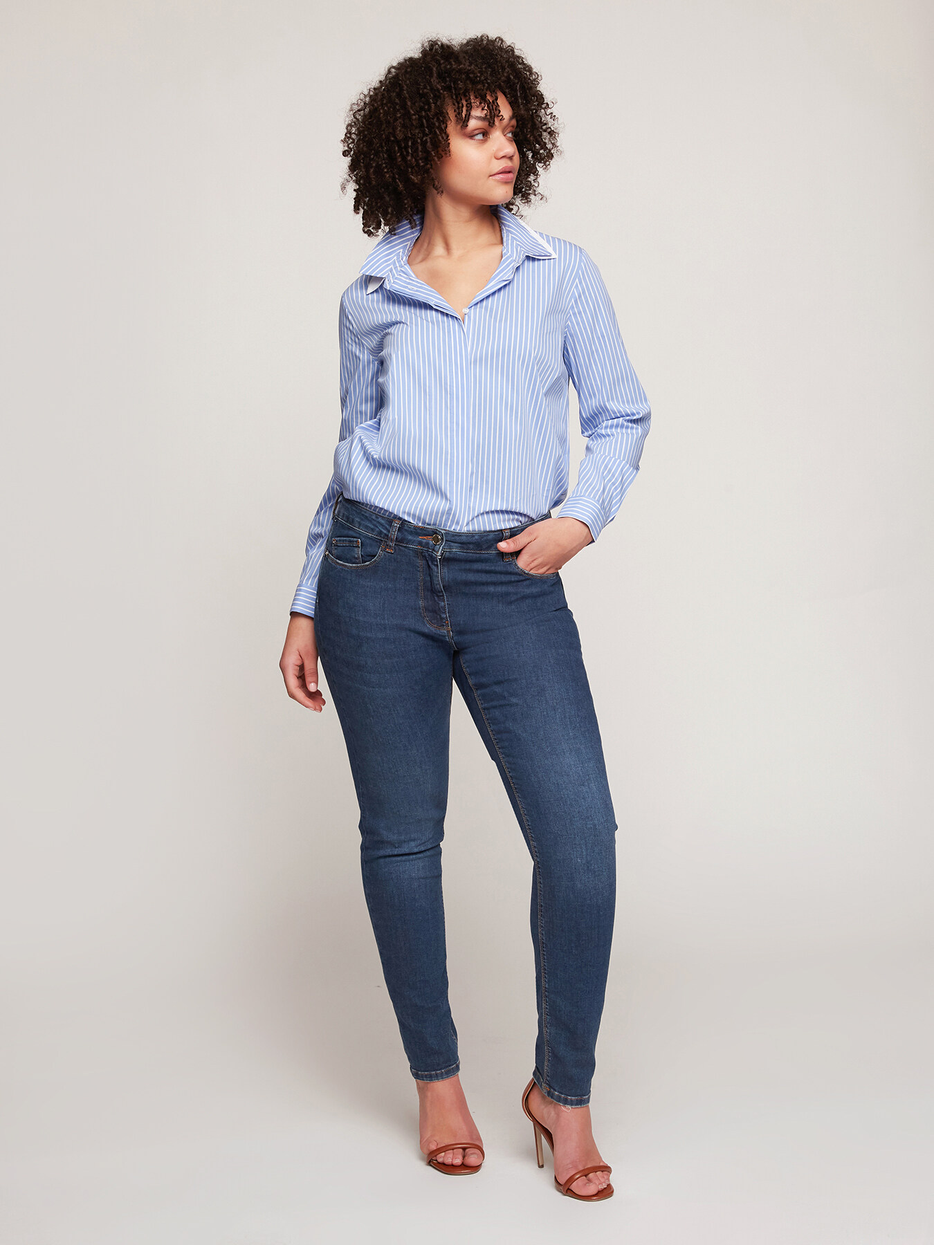 Camicia a righe con doppio colletto image number 2