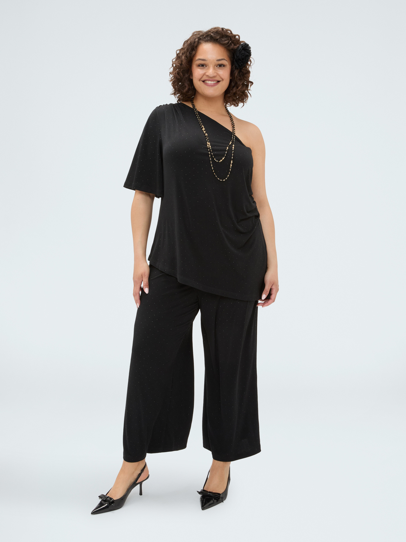 One-shoulder jersey t-shirt with light spots image number 2