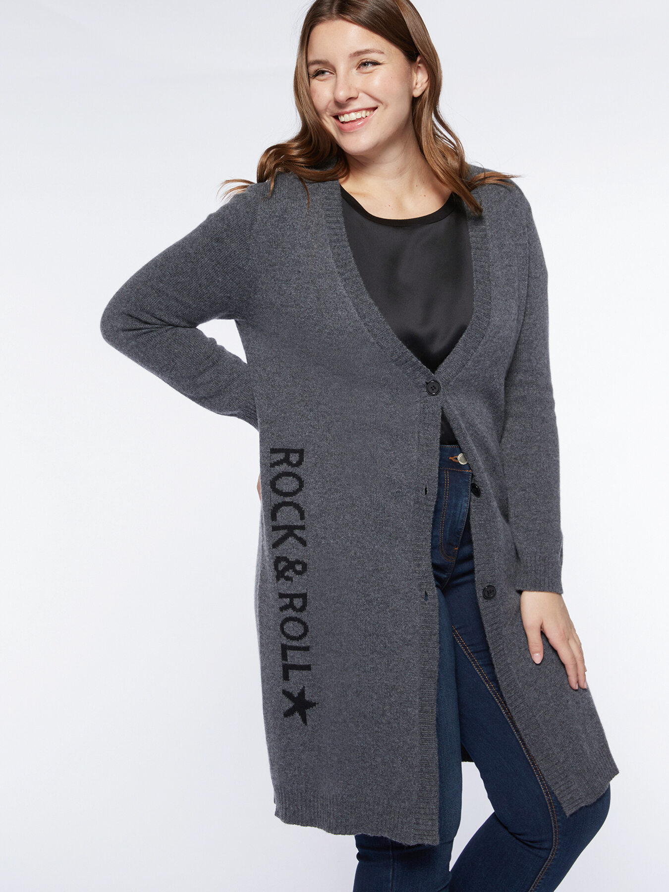 C&aacute;rdigan largo con texto lateral image number 2