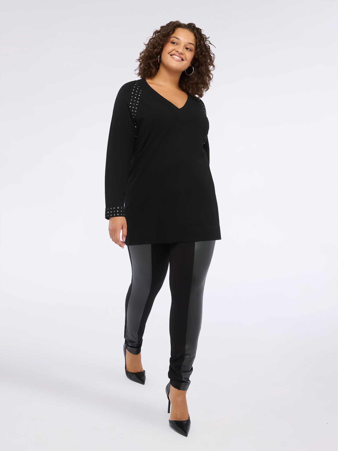 Pullover mit Nieten an Schultern und Manschetten image number 3