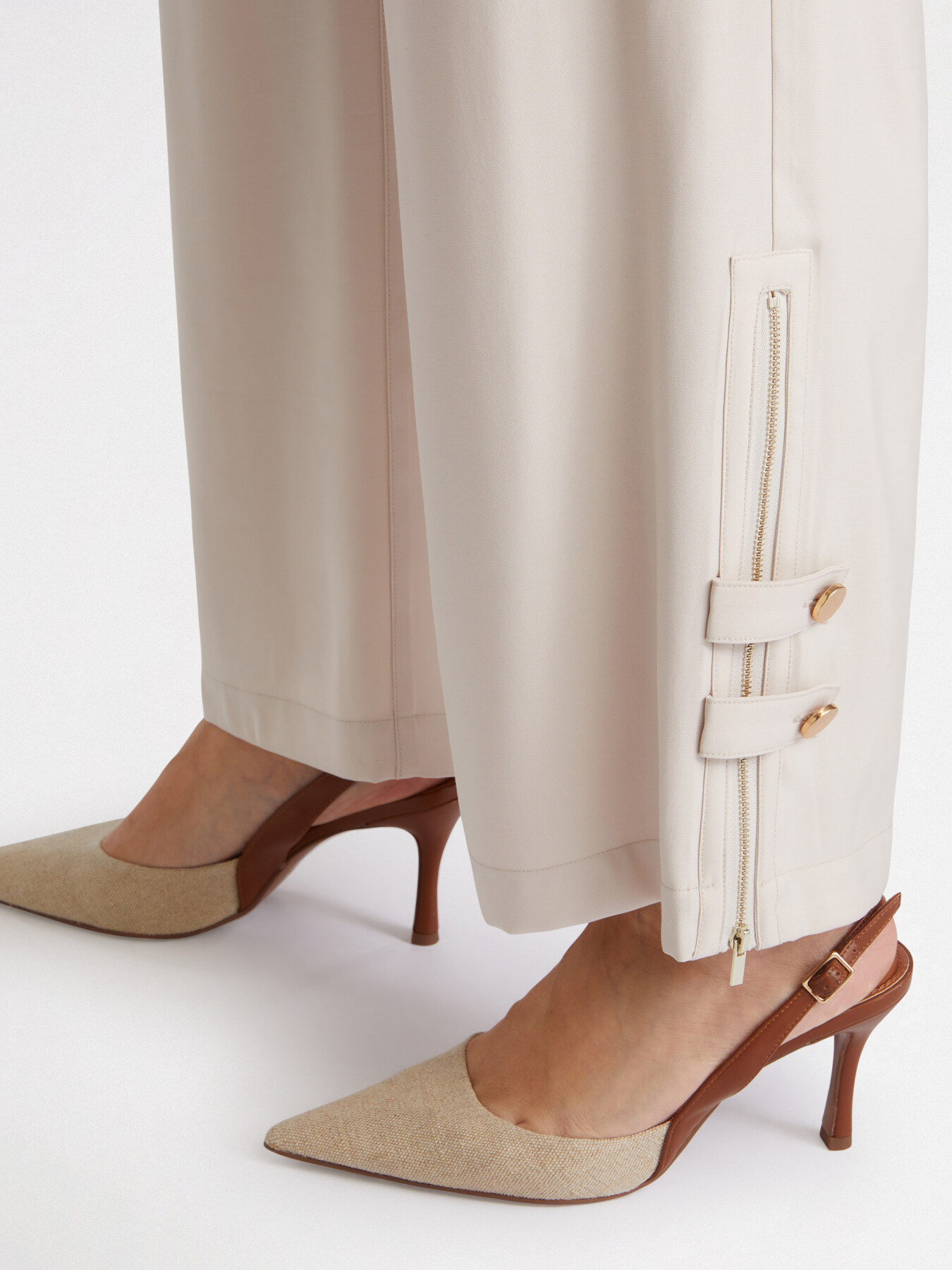 Pantaloni wide leg con zip al fondo image number 3