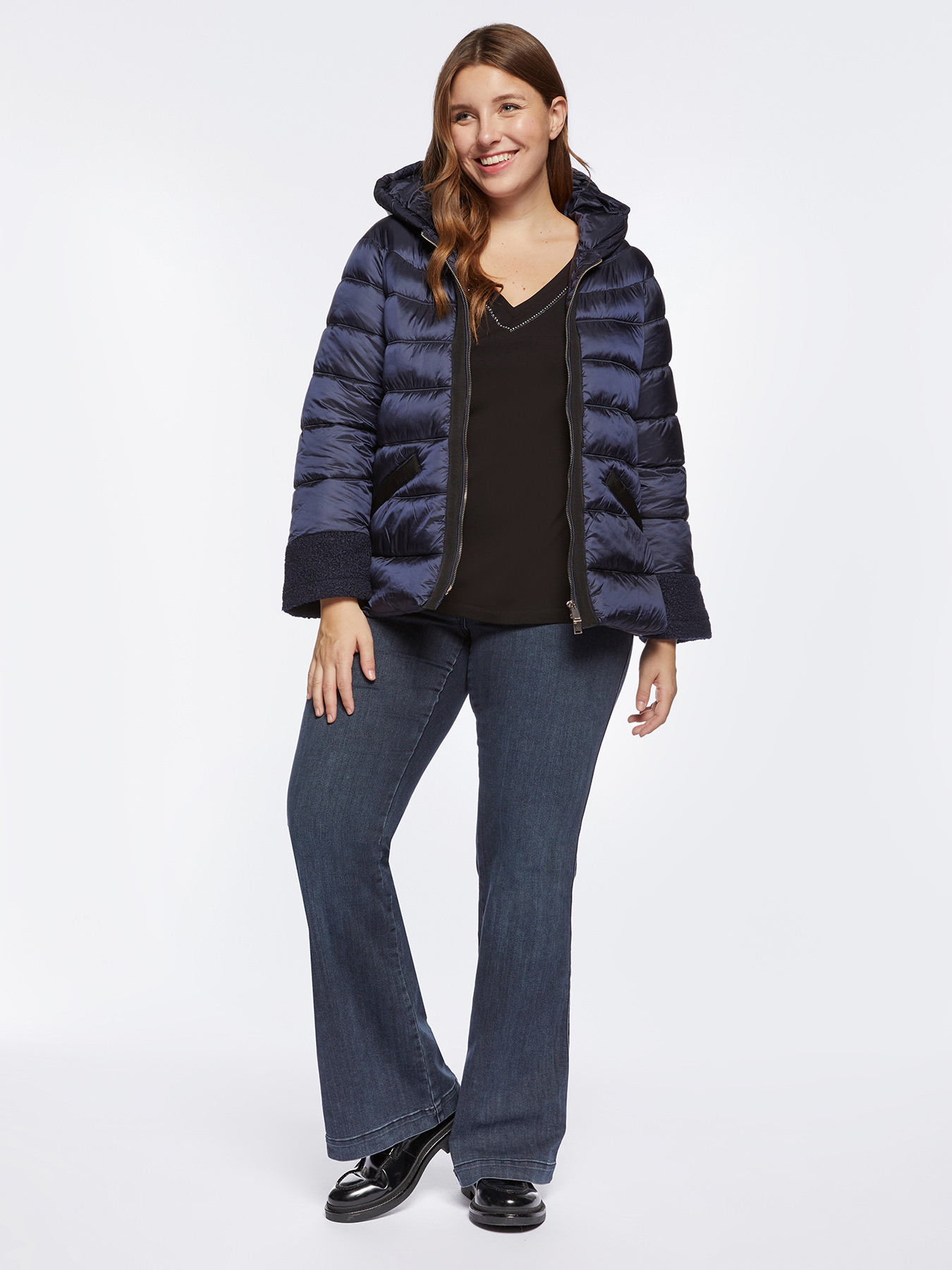 Piumino con parti in tessuto bouclé image number 2