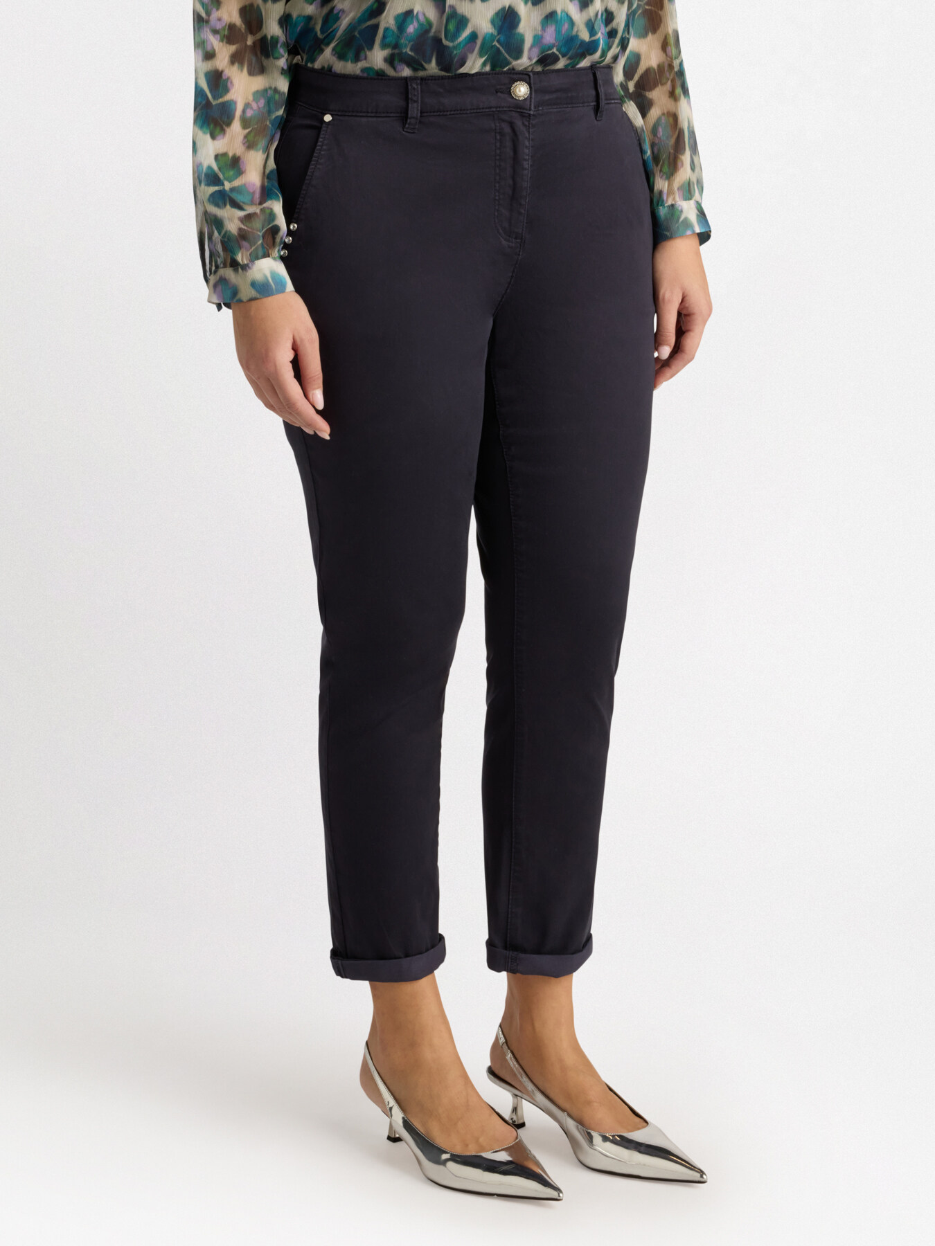 Chinos with TENCEL&trade; fibres image number 2