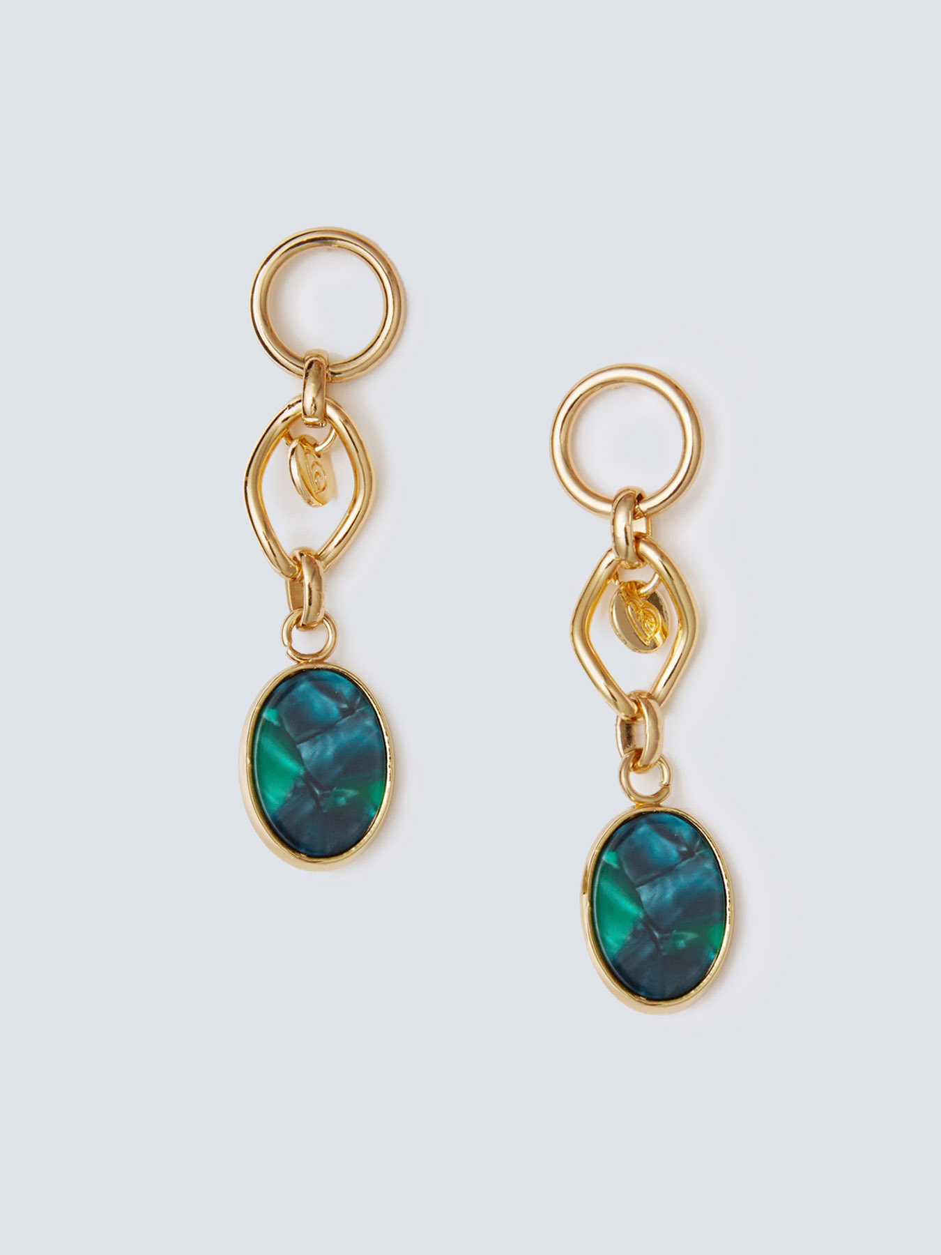 Dangling earrings with green pendant image number 0
