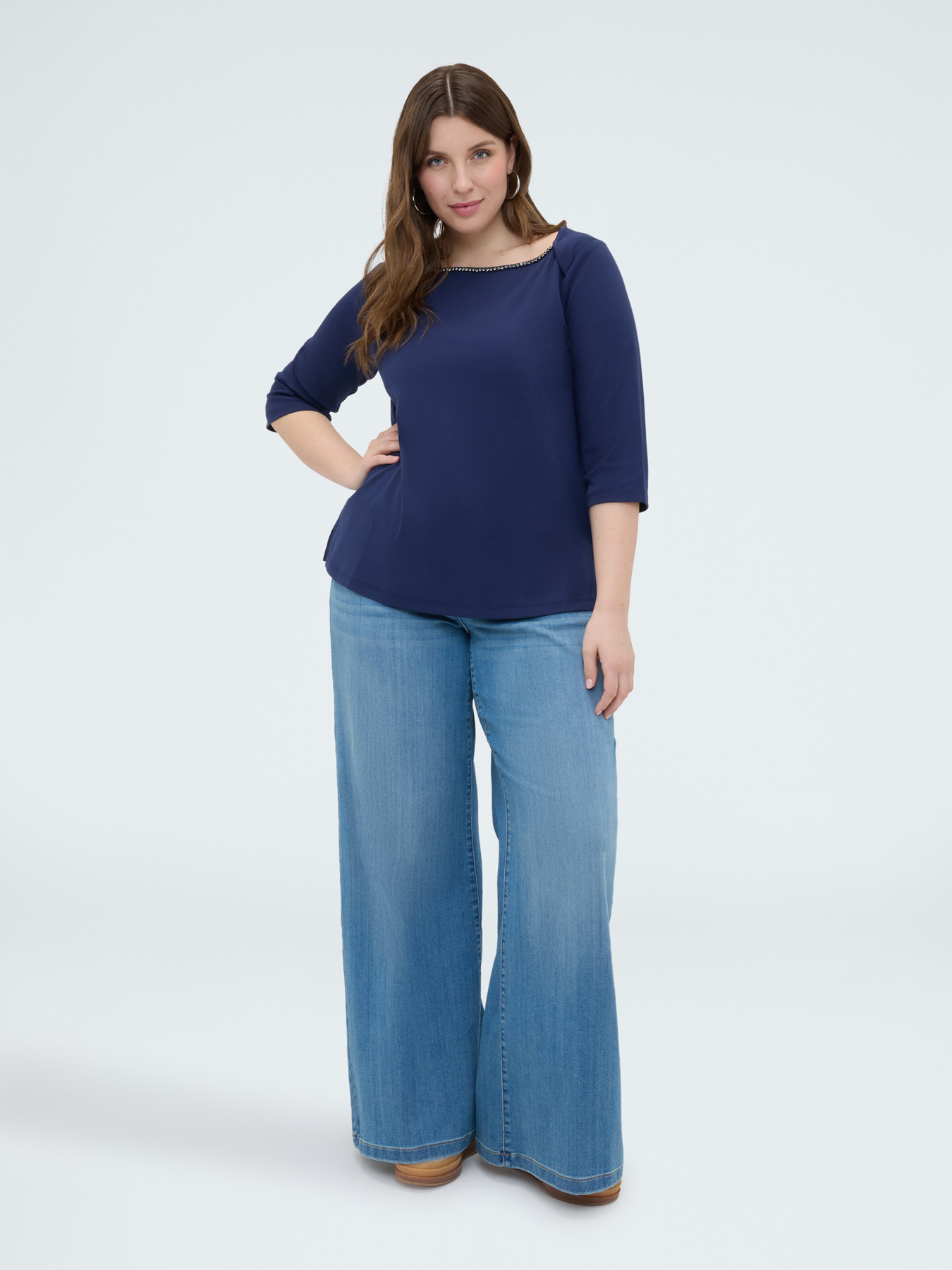 T-shirt en jersey avec applications bijou image number 2