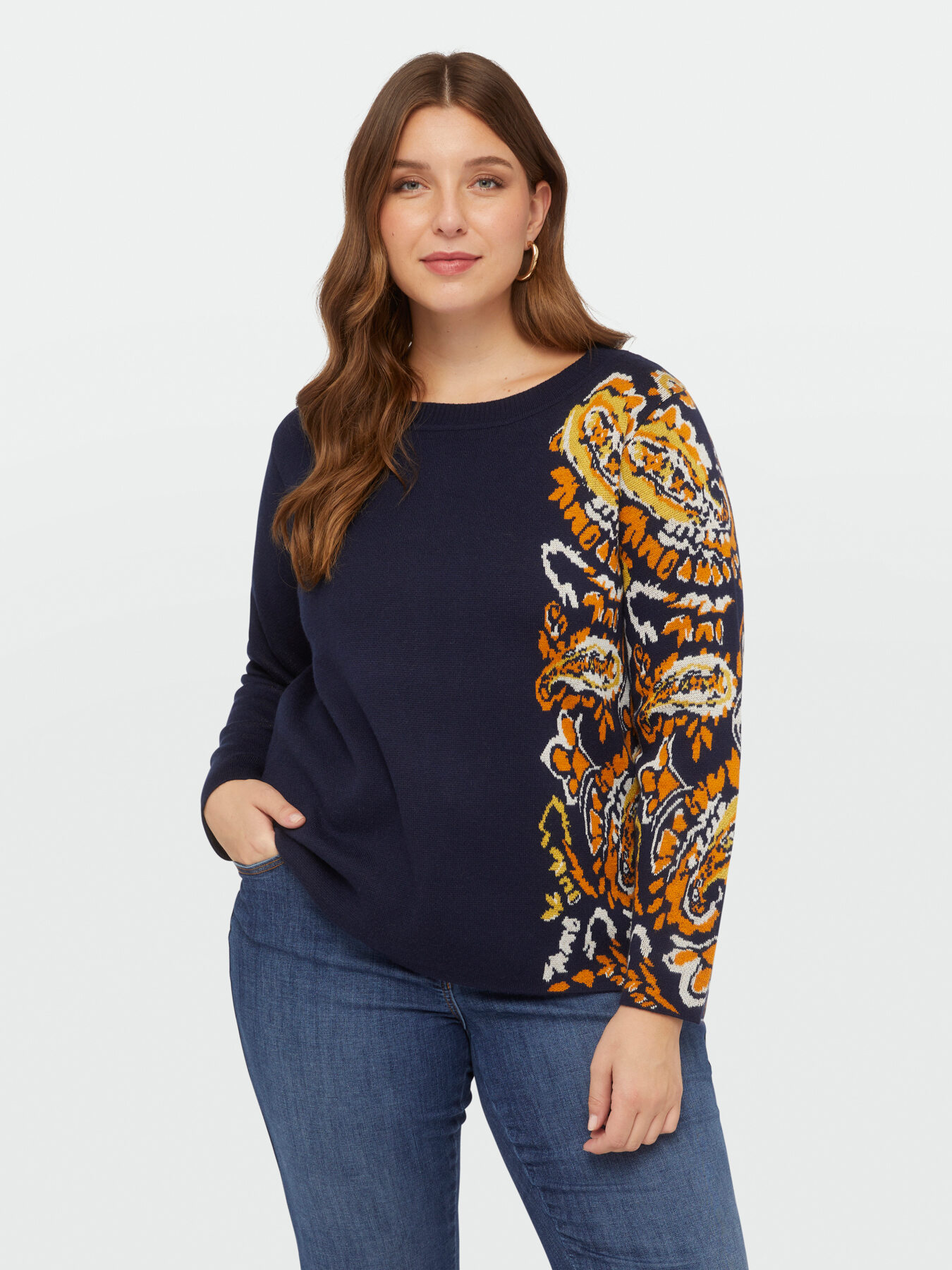 Sweater with inlays image number 3