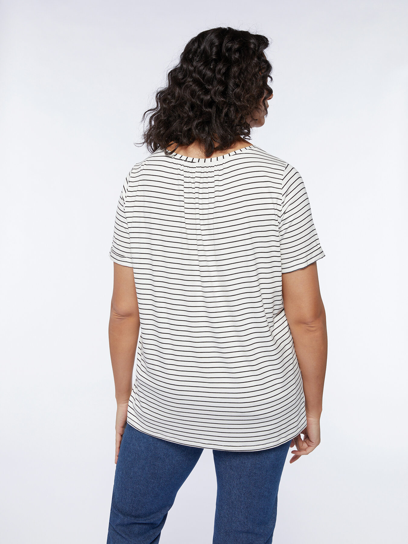 Zimmer-T-Shirt mit Druck und Stickerei image number 1