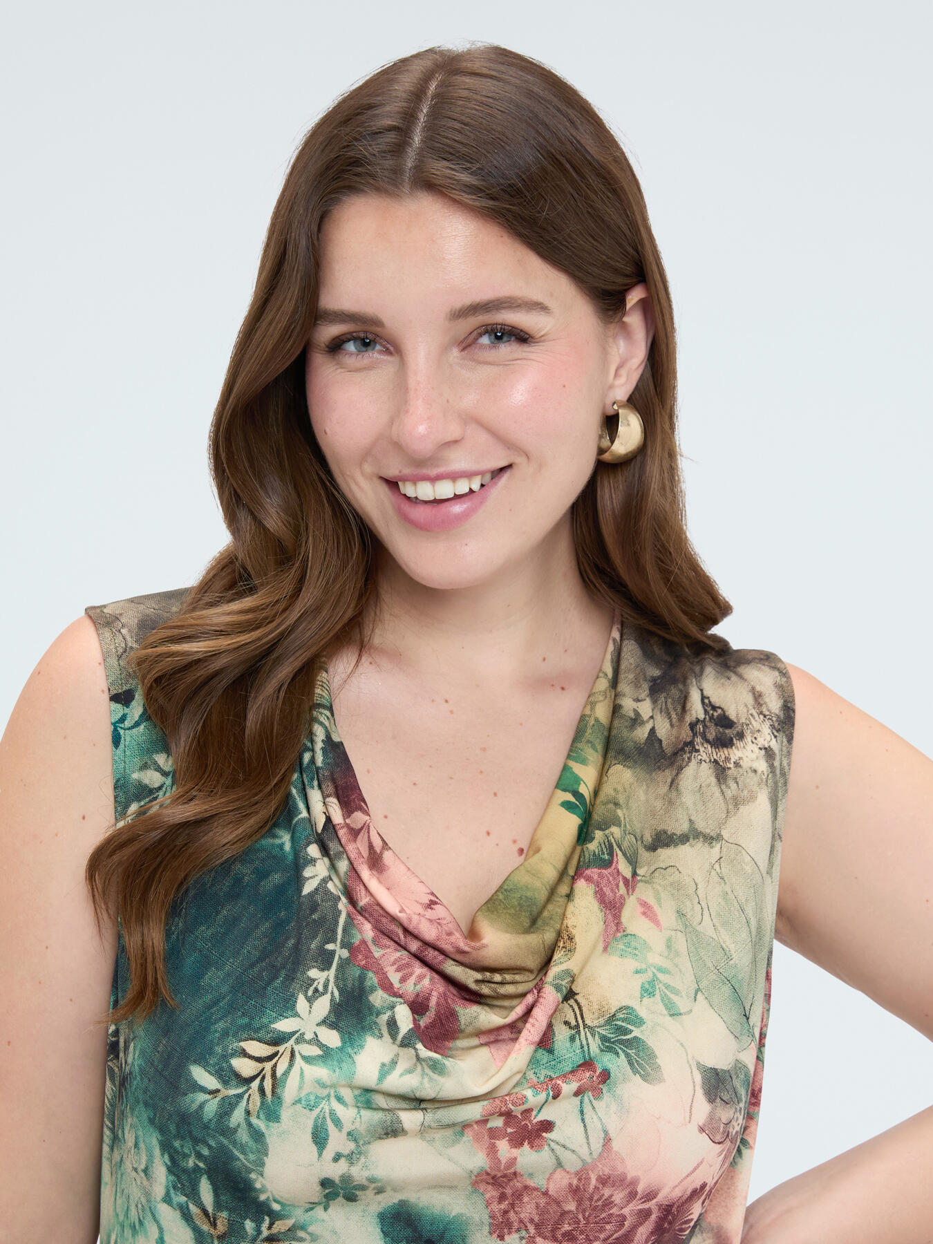 Long flared dress with print image number 3
