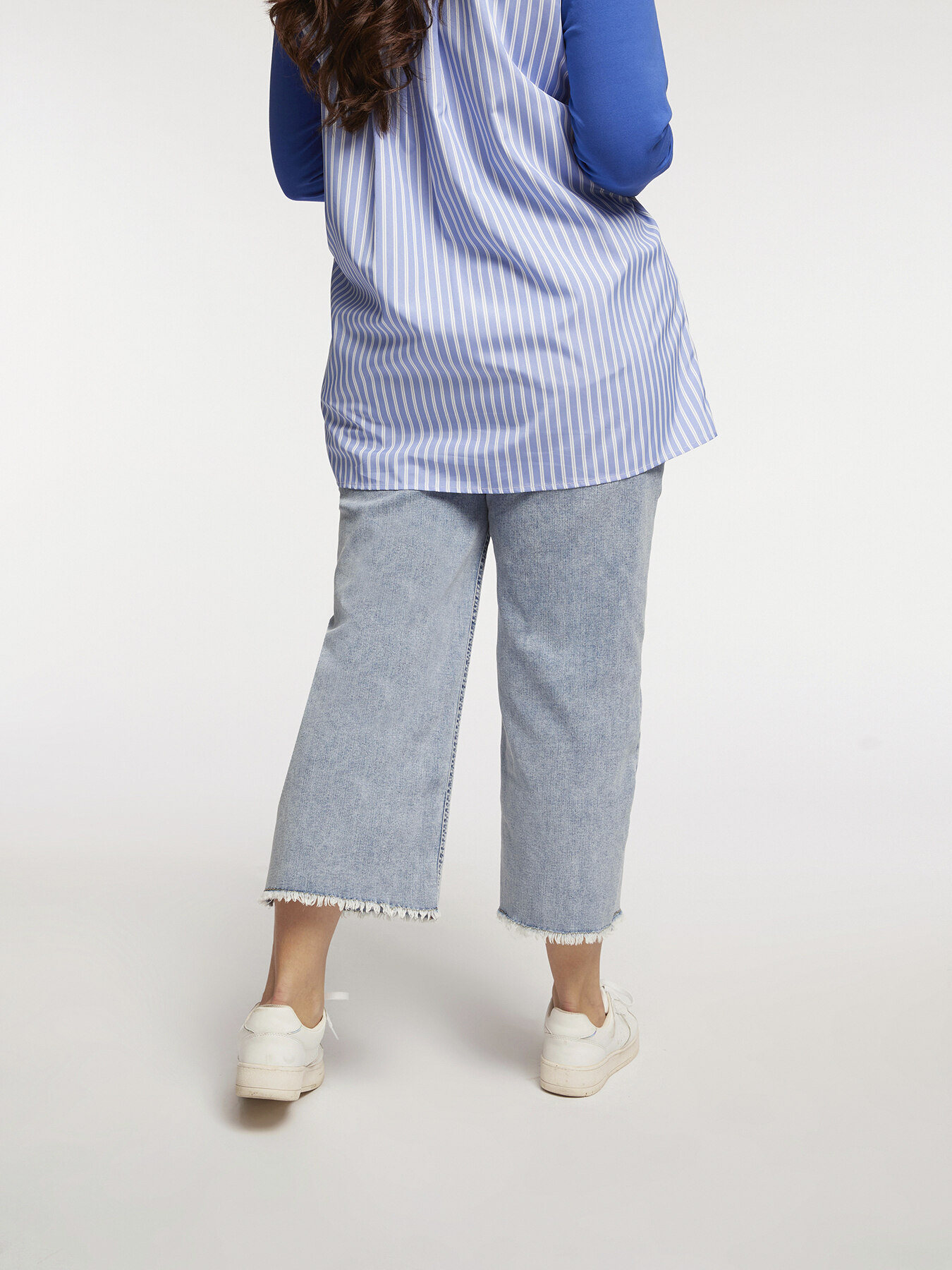 Vaqueros cropped Smart Denim Collection image number 1