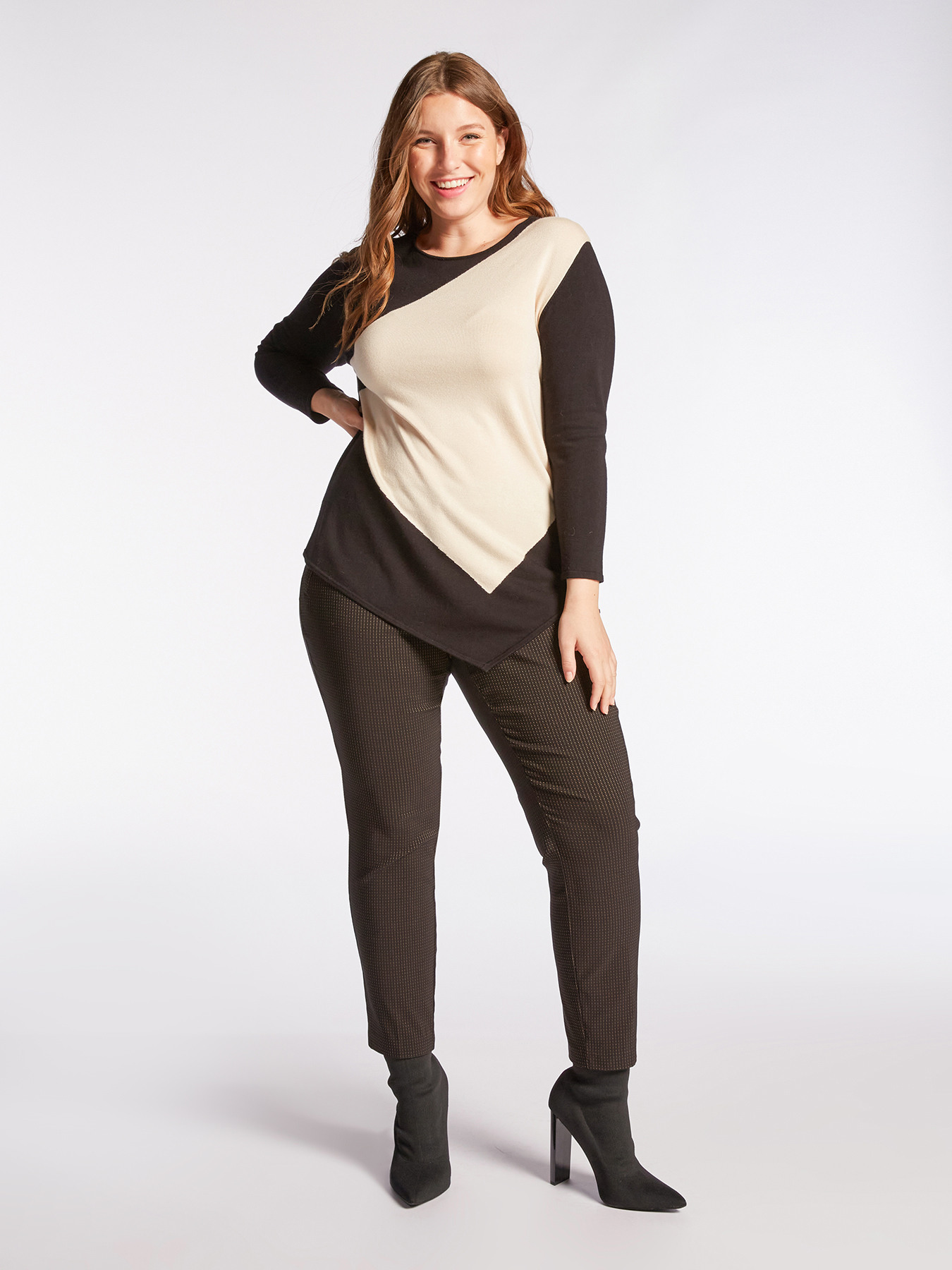 Pull intarsia au dessin &agrave; motif g&eacute;om&eacute;trique image number 1