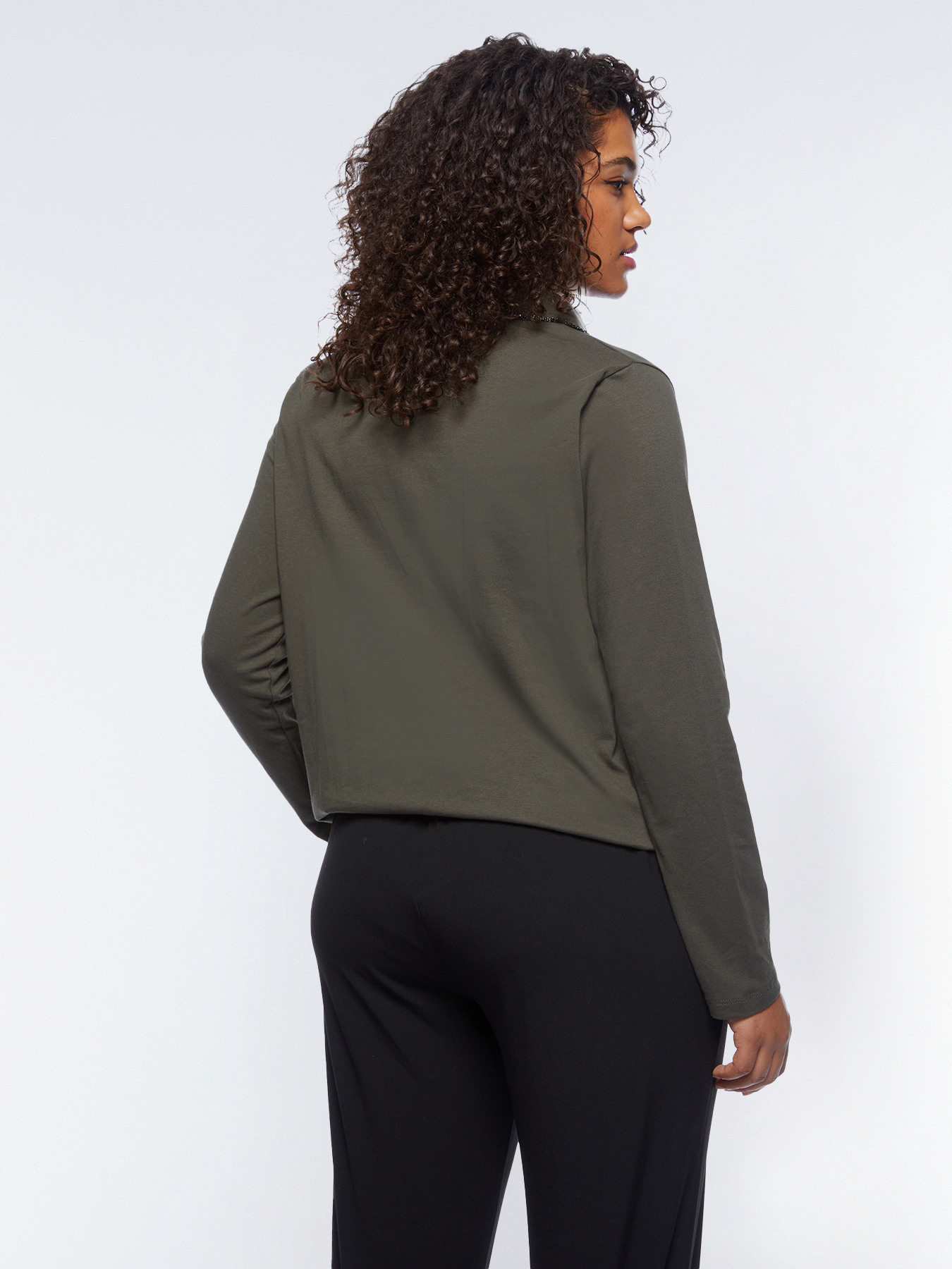 Camiseta con cuello bordado image number 1