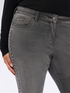 Nietenverzierte Skinny-Jeans image number 3