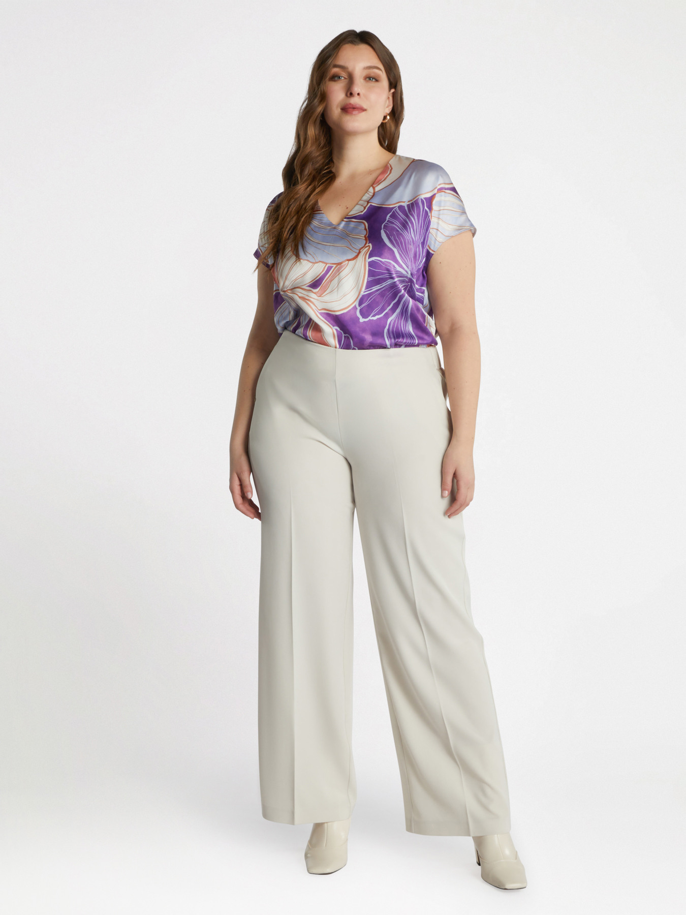 Bluse mit Blumenmuster image number 1