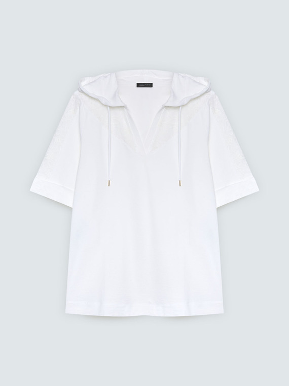 Short-sleeved hoodie