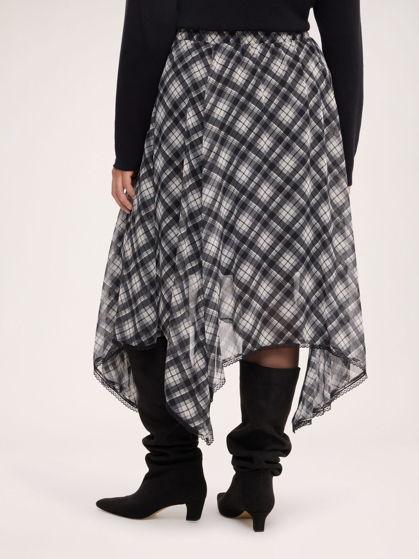 Long flared skirt in checked georgette image number 2