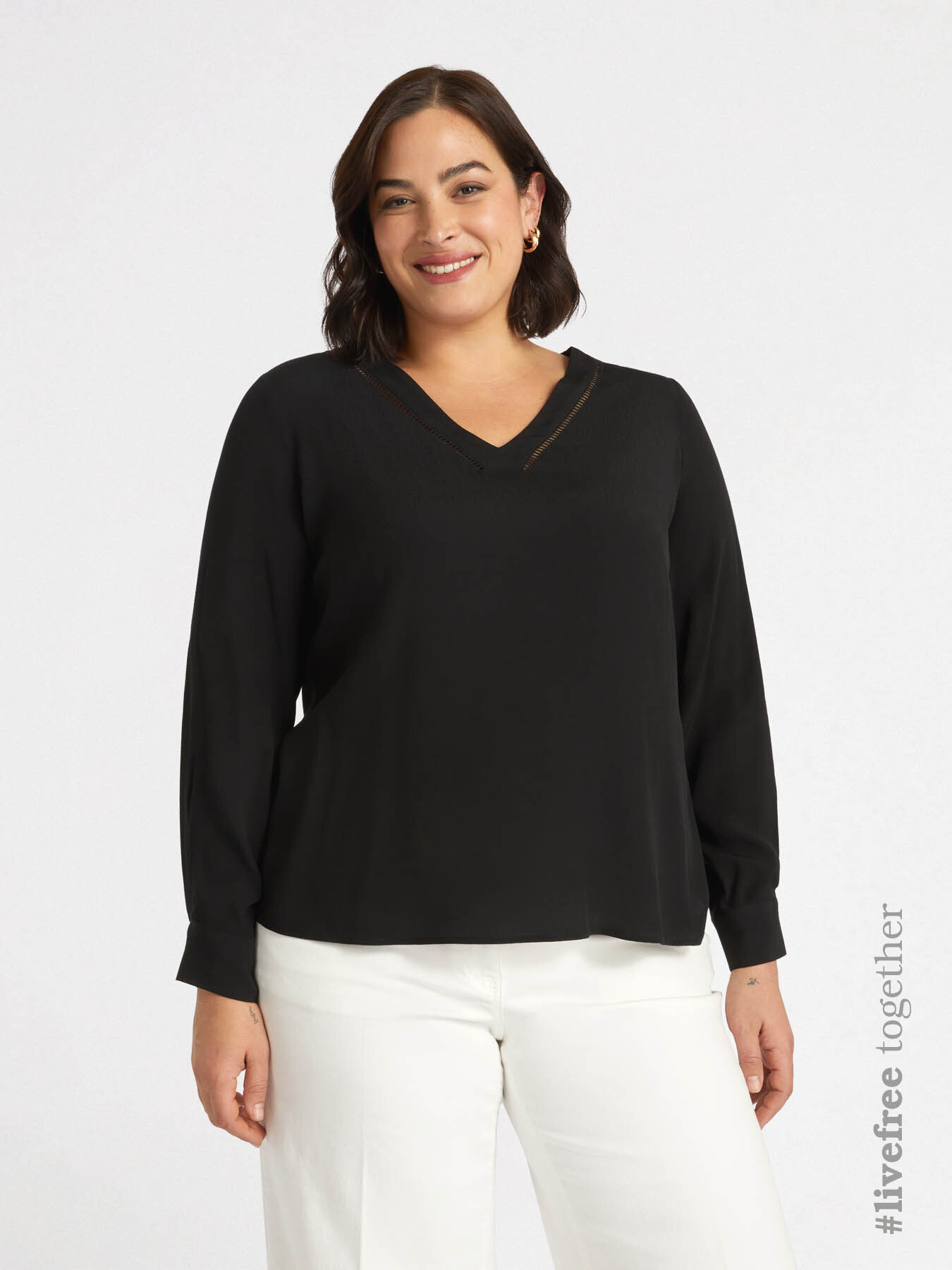 Blouse col en V en viscose LENZING&trade; ECOVERO&trade; image number 0