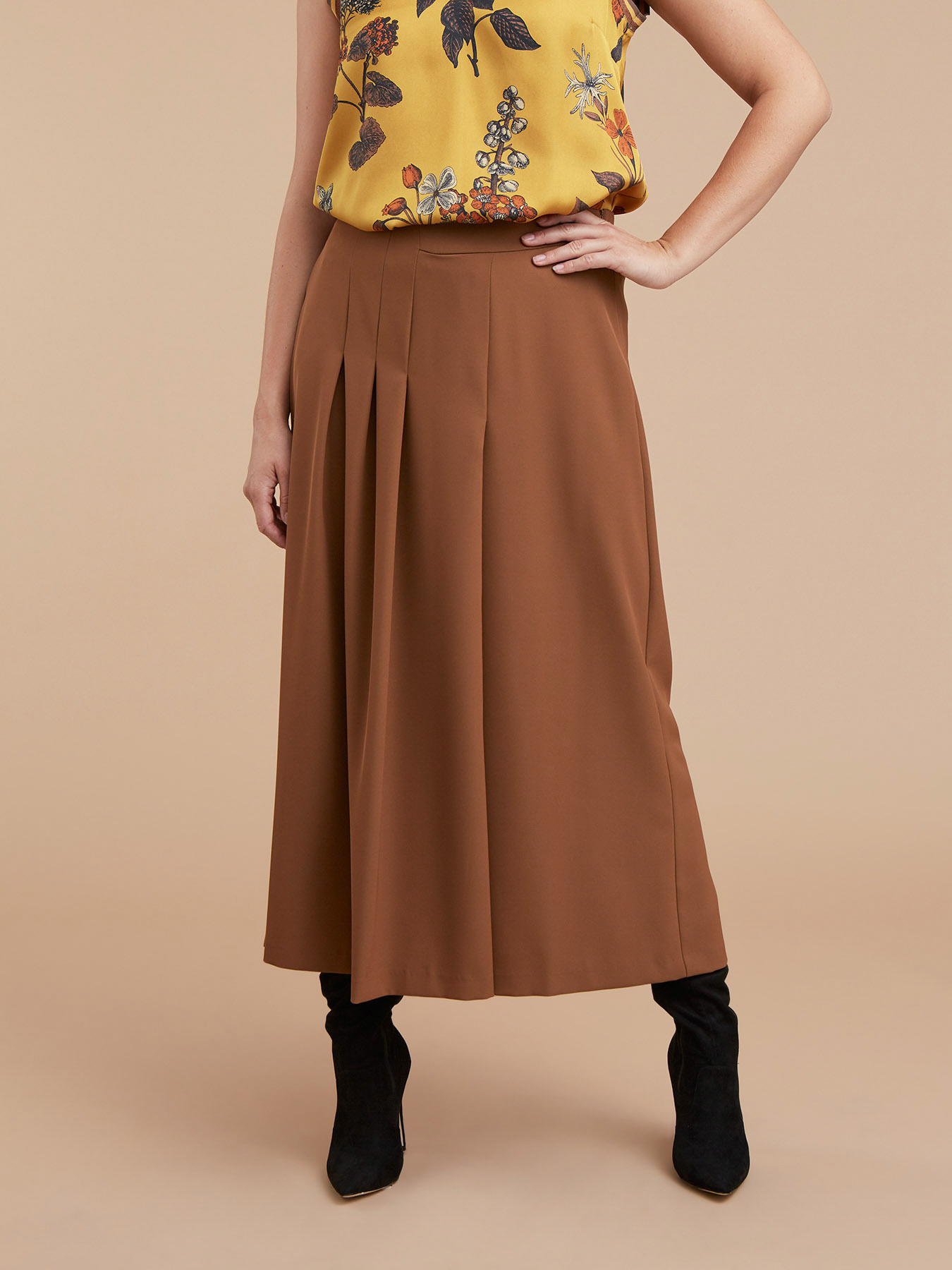 Gonna pantalone con pieghe image number 2