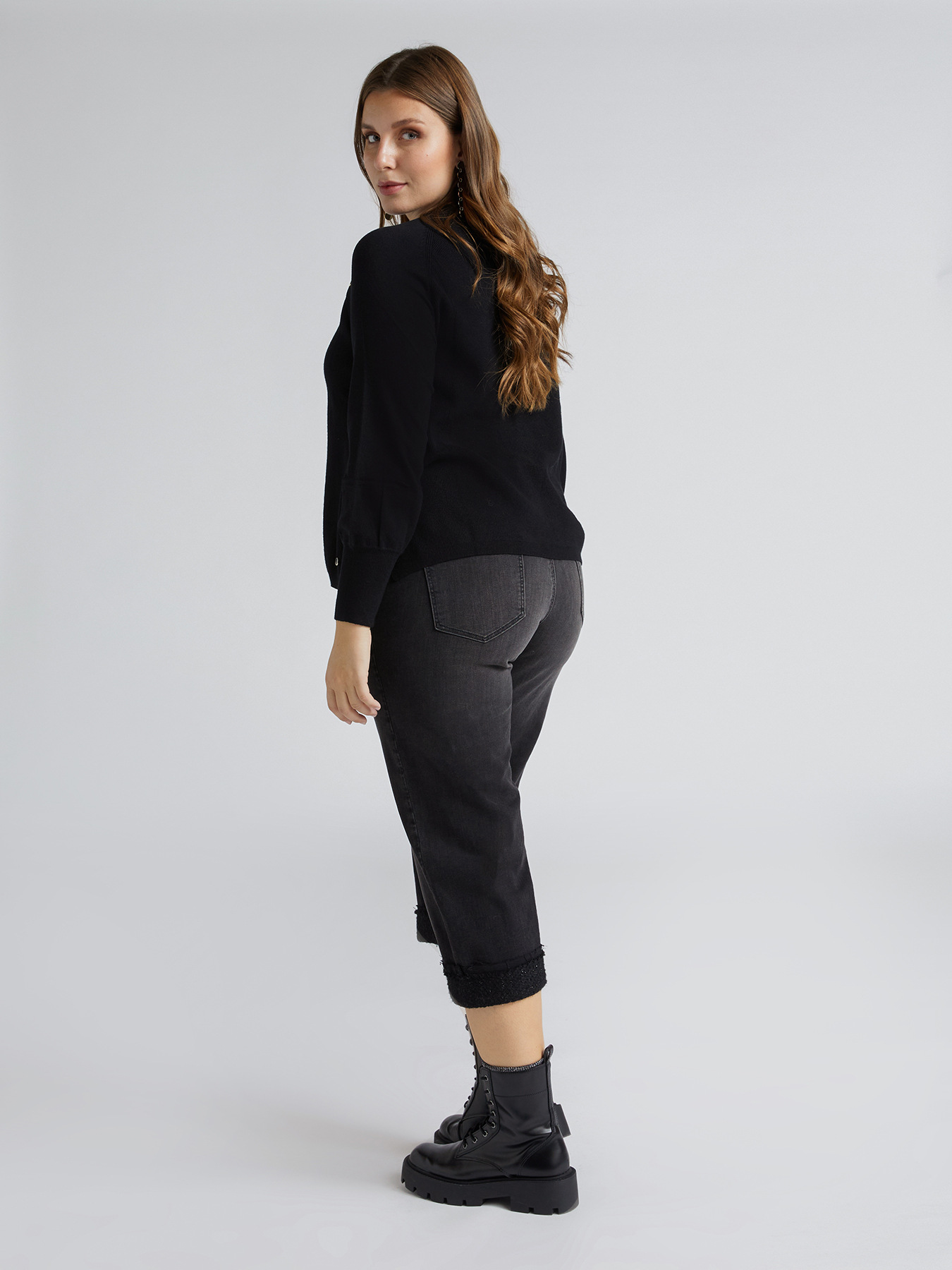 Jeans cropped regular con inserto al fondo image number 1