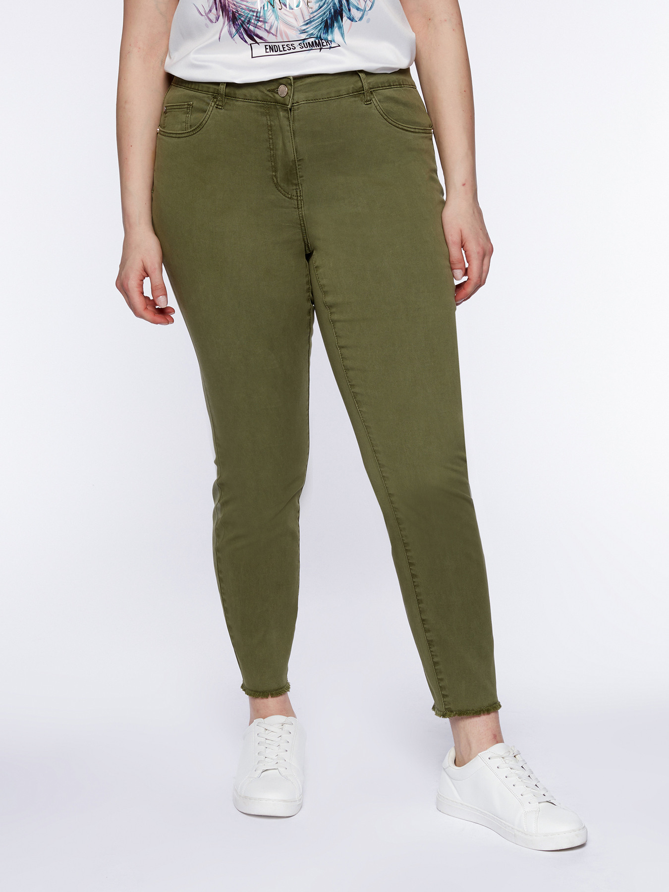 Pantalon skinny push-up en denim de couleur image number 3