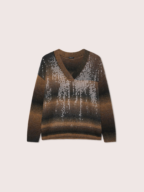 Ombr&eacute; sweater with sequins