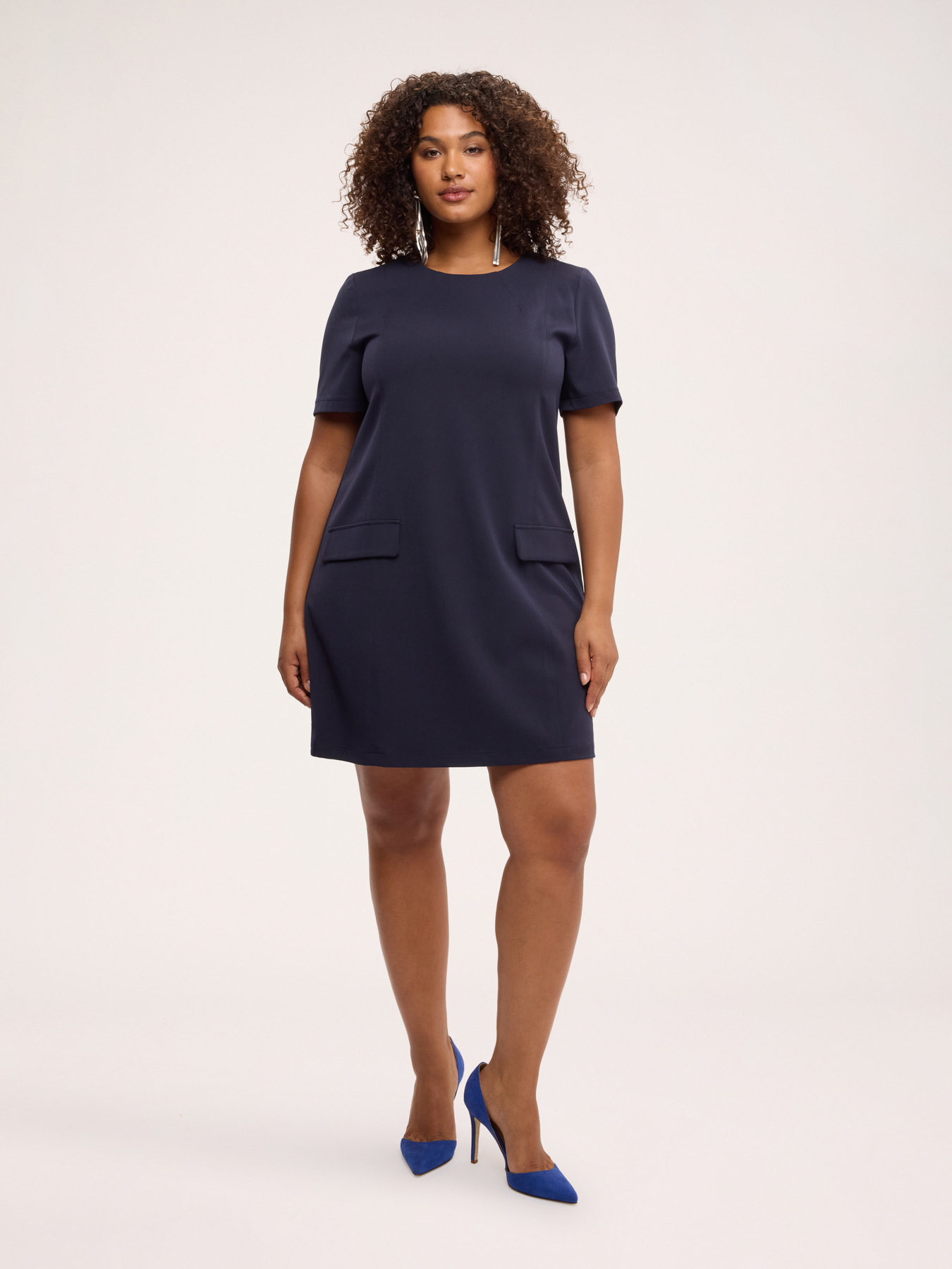 Robe courte en point de Milan avec poches image number 2