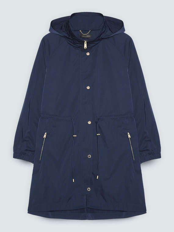 Parka largo con capucha