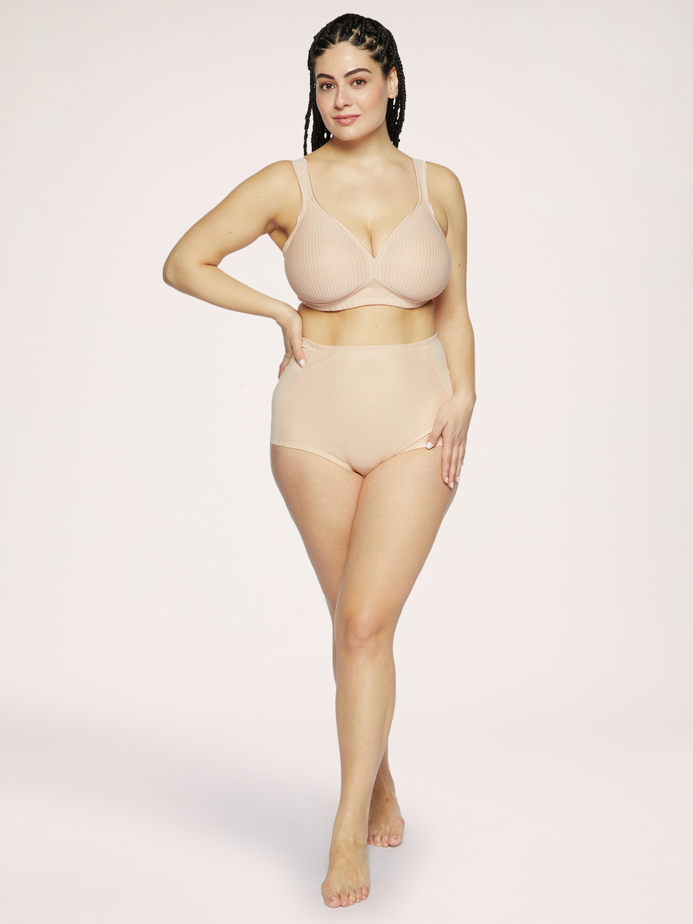 High-waisted Triumph shapewear slip image number 0