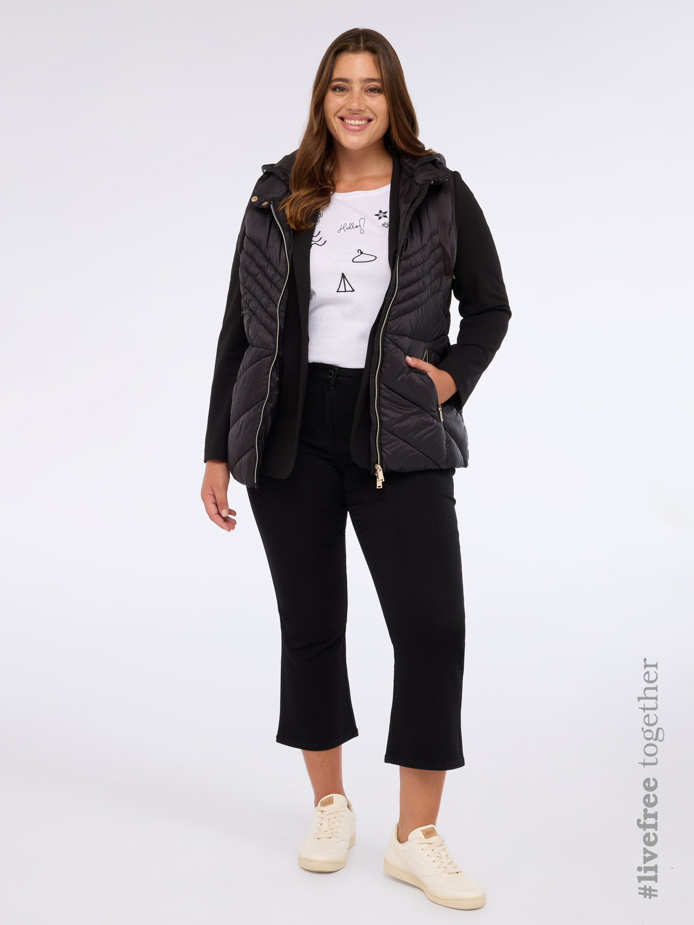 Sleeveless down jacket with hood and Sorona® Aura padding image number 0