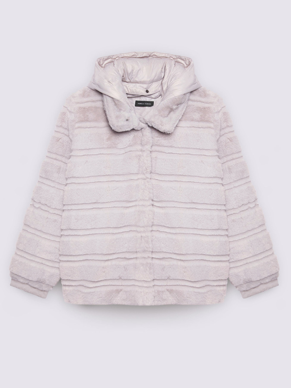 Veste en peluche avec plastron d&eacute;tachable