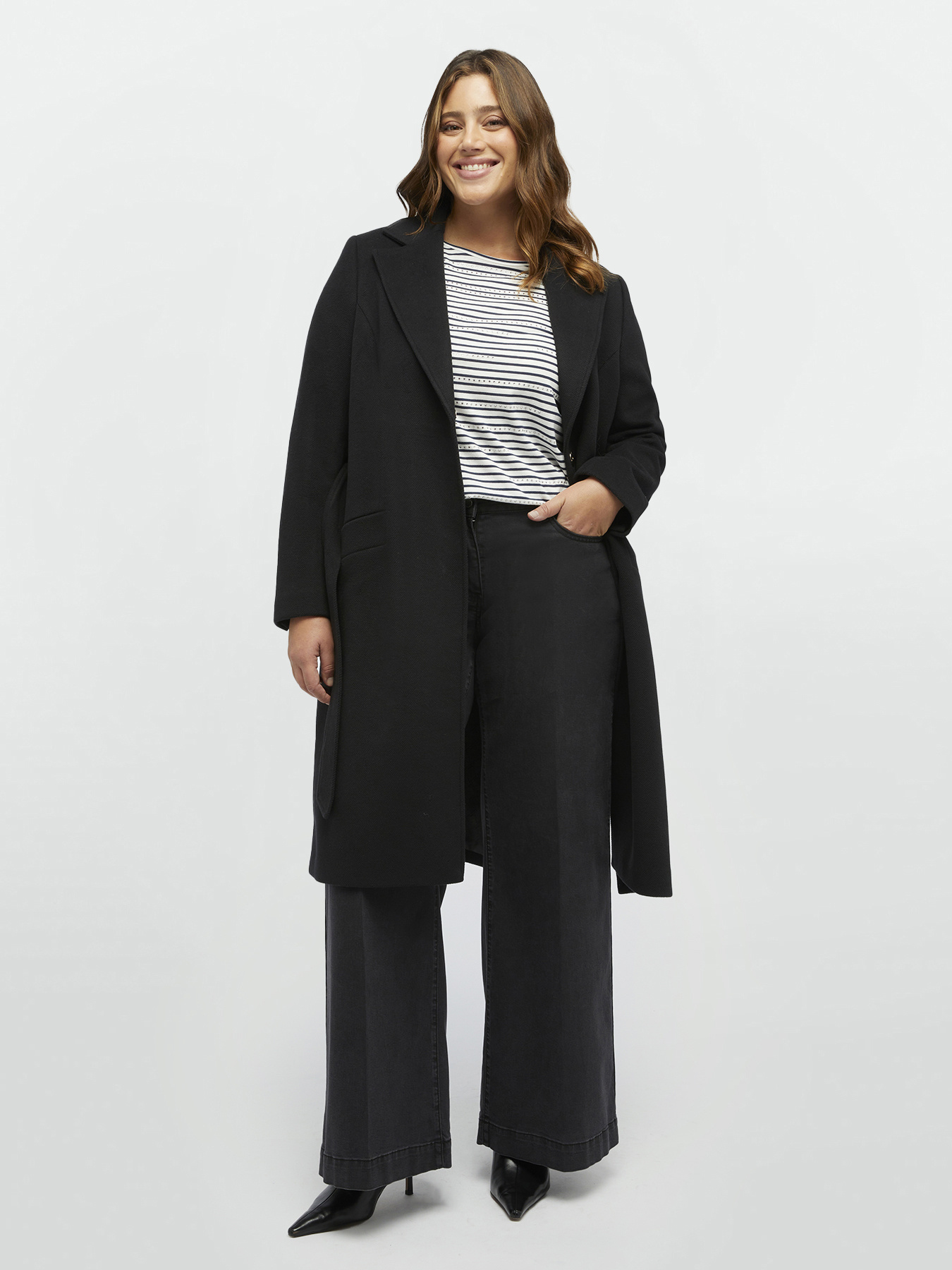 Cloth coat with belt image number 0