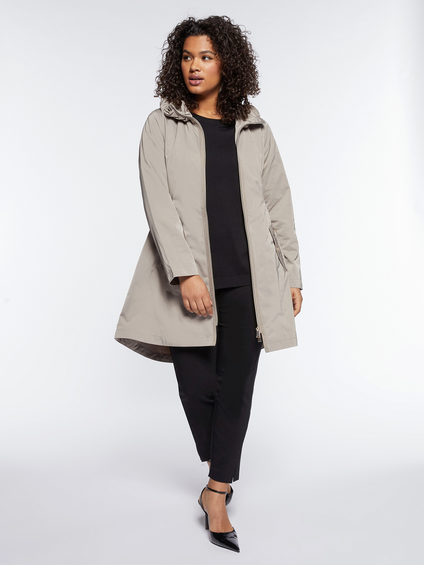 Parka leggero con zip image number 3