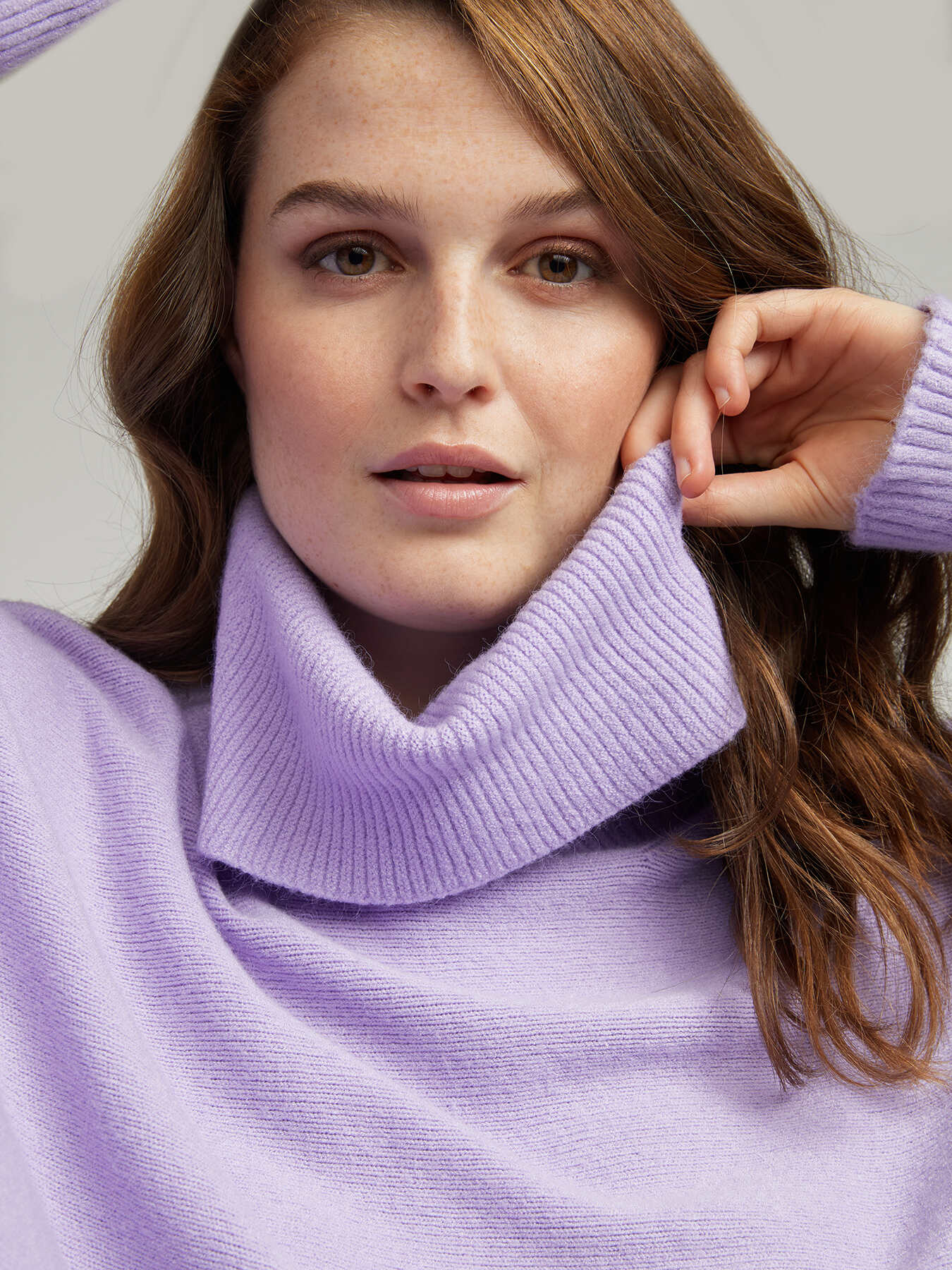 Oversize-Pullover mit Fransen am unteren Saum image number 2