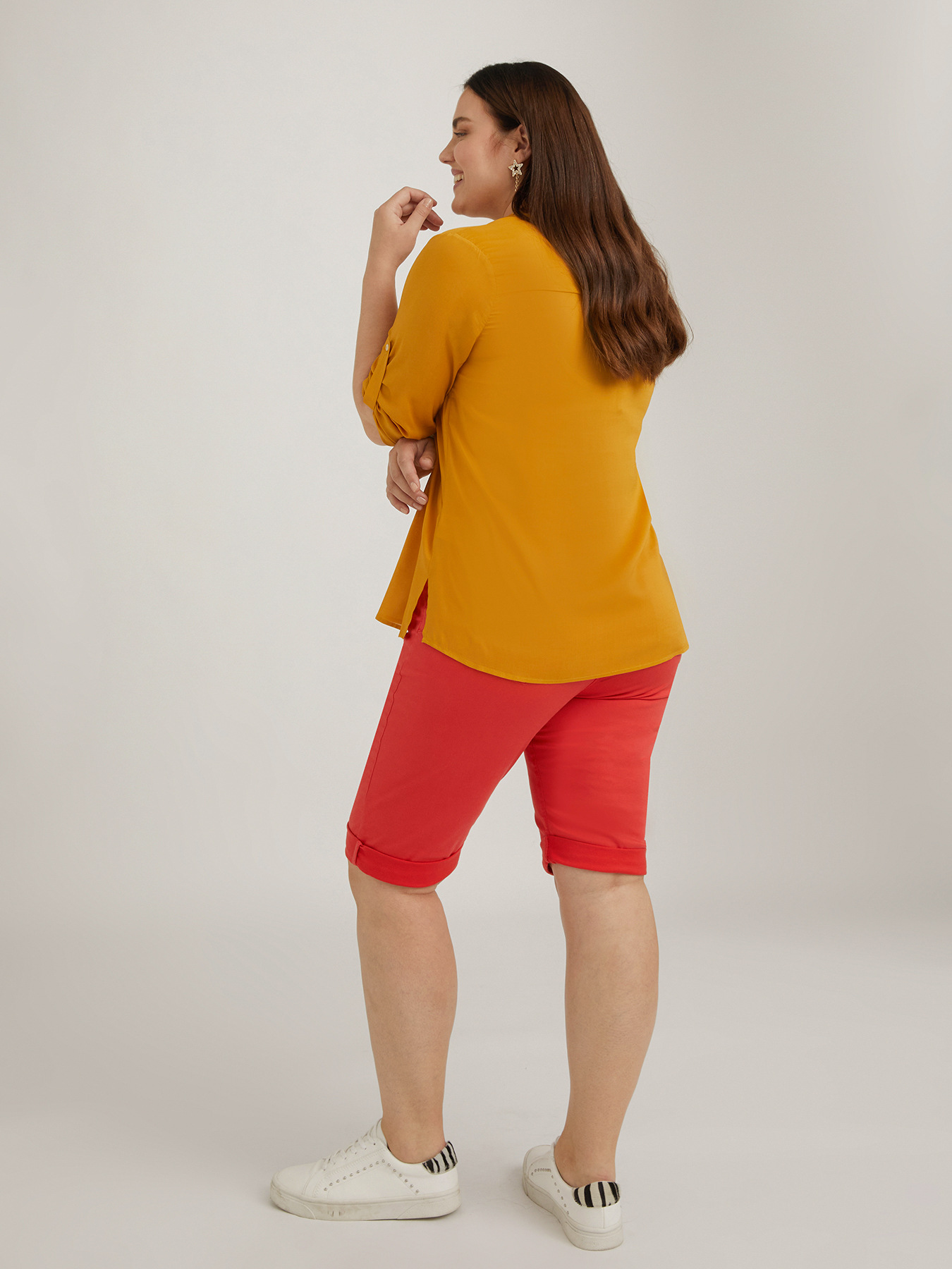 Pantaloni corti in cotone strech image number 1