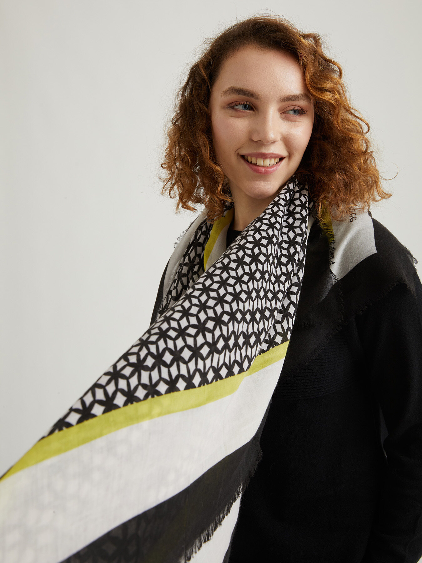 Sciarpa #livefree dalla stampa optical image number 0