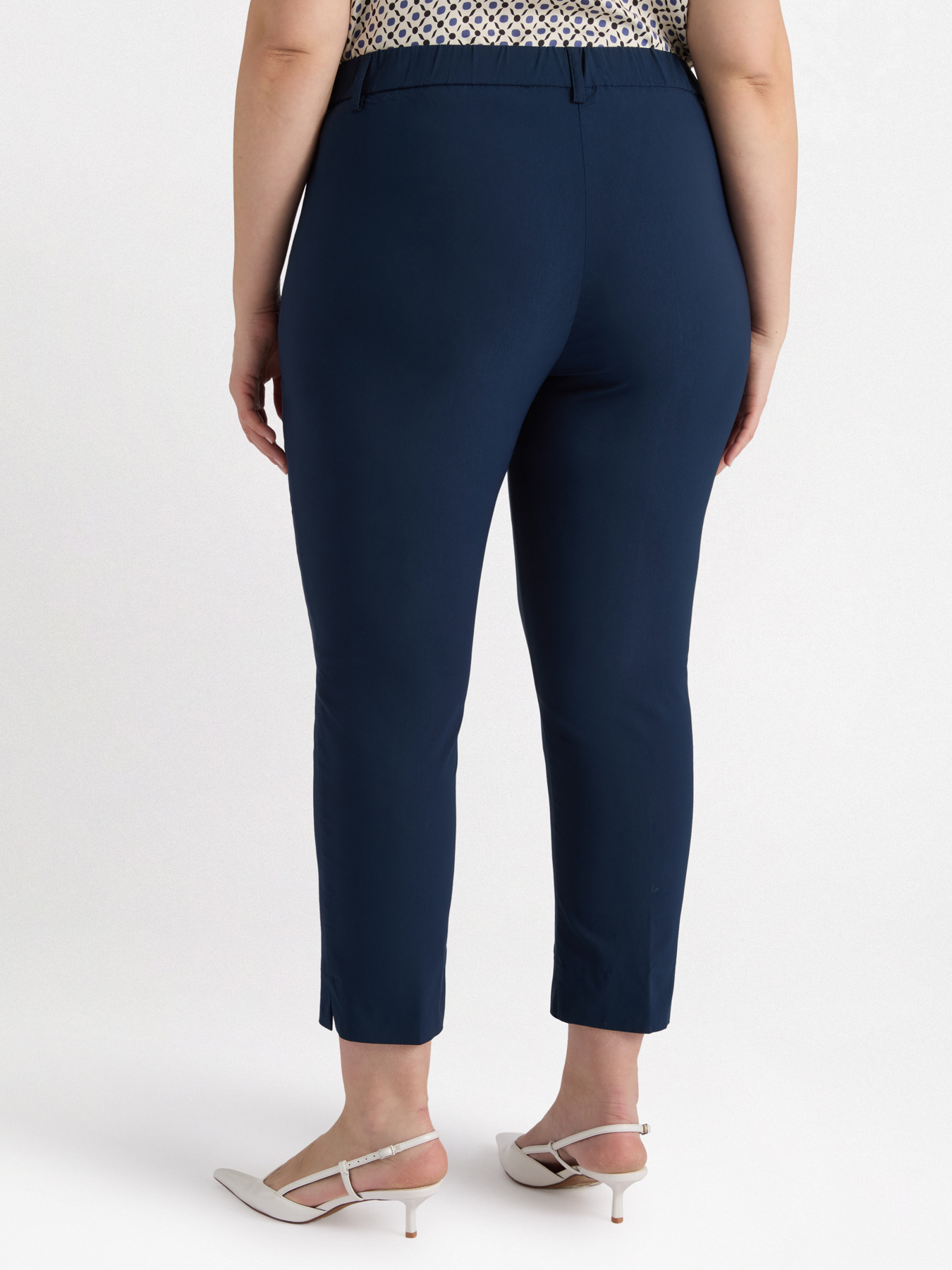 Capri trousers image number 1