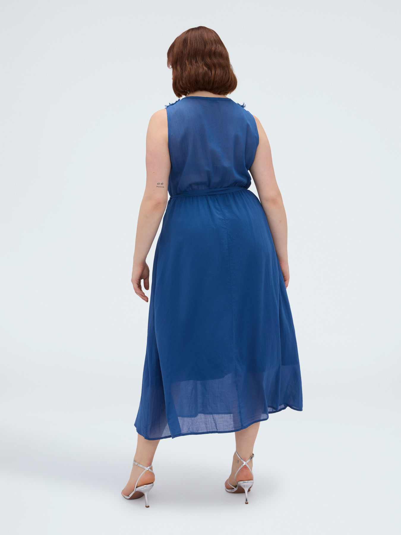 Free Dress with Ruffles image number 1