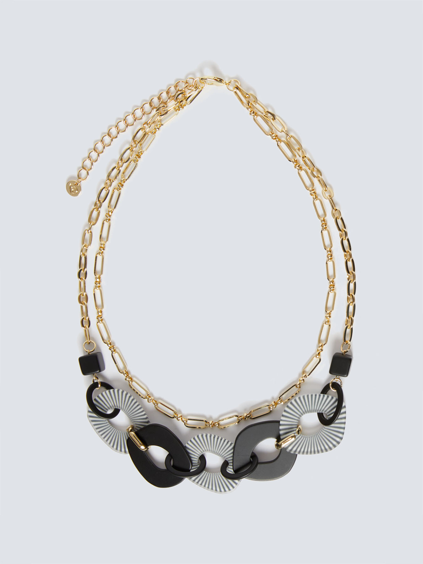 Collar con colgantes estampados image number 0