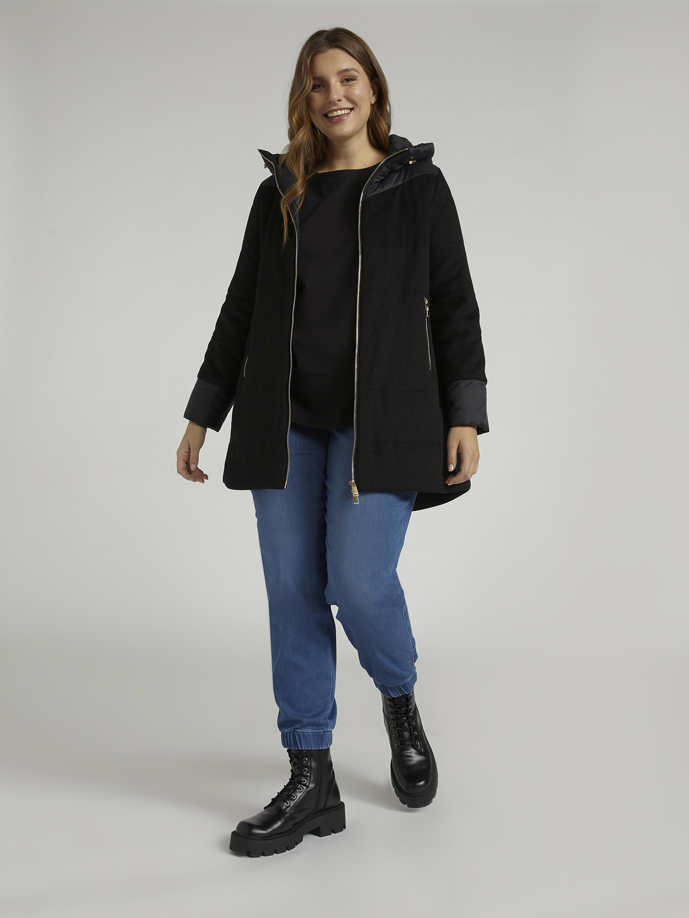 Piumino con inserti in nylon lucido image number 2