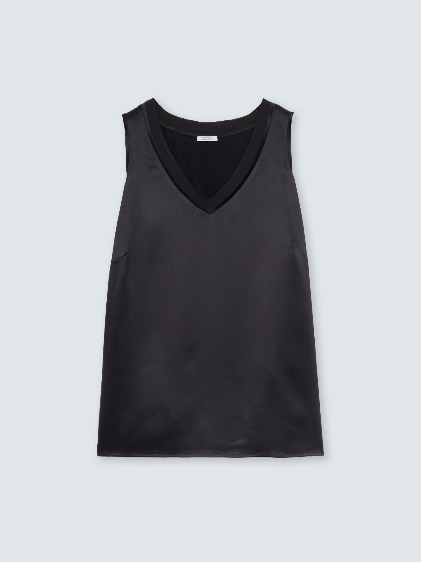 Two-material top with V-neck image number 4