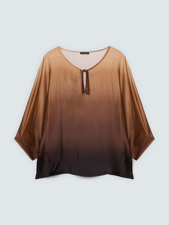 D&eacute;grad&eacute; effect satin blouse