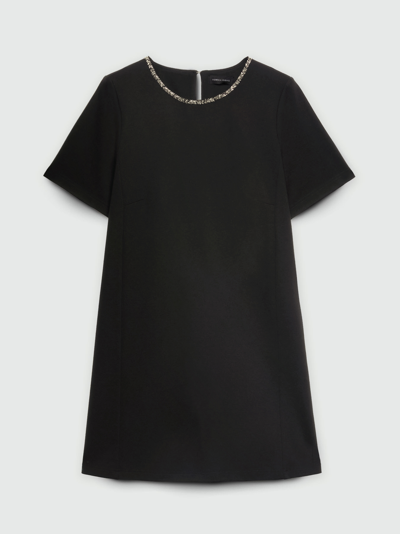 Kurzes Kleid mit besticktem Ausschnitt image number 3